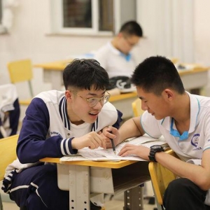 人民日报重点推荐浙江五所高校，浙大实力雄厚，浙商大进步飞速